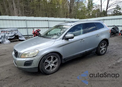 2013 Volvo Xc60 T6 z USA, uszkodzony, nr VIN YV4902DZ3D2377926